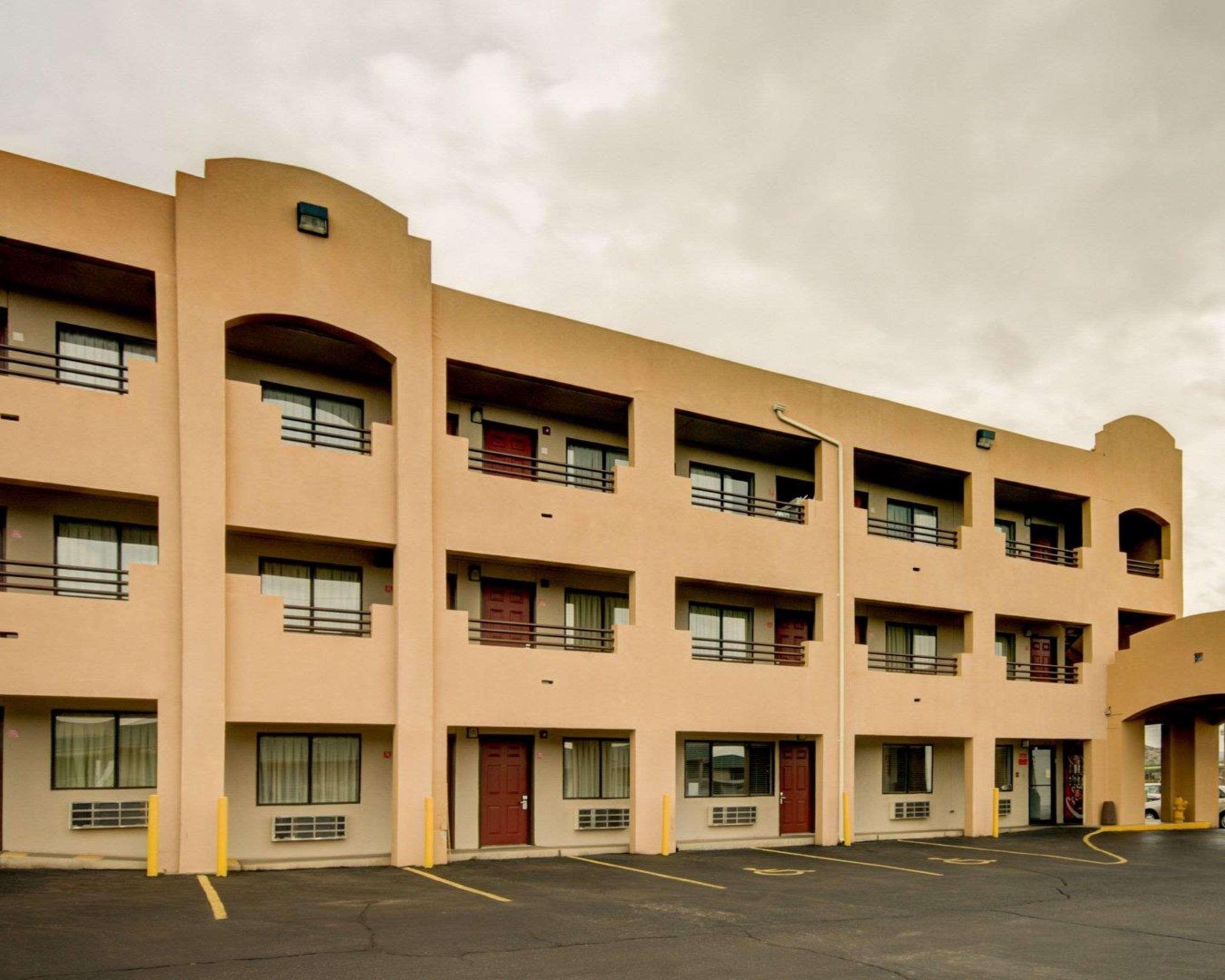 Econo Lodge East Albuquerque Exterior foto